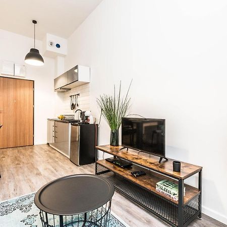Apartament W Sercu Miasta Poznan Garbary 31 Eksteriør billede